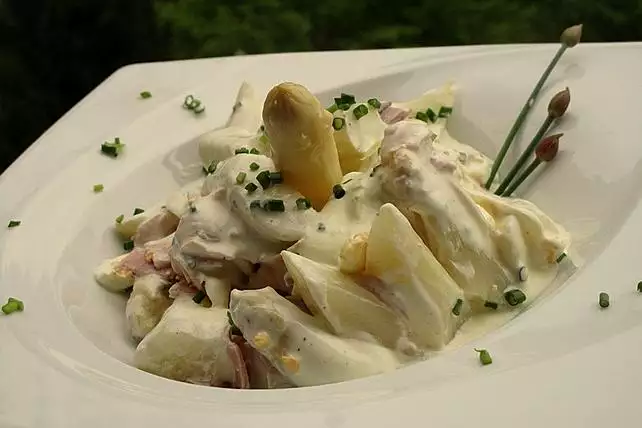 spargelsalat-mit-schinken-und-ei-rezept
